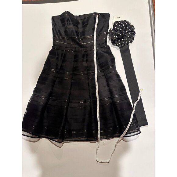 White House Black Market Ribbon Stripe Strapless Black Cocktail Dress Sz 8 EUC - Picture 9 of 11